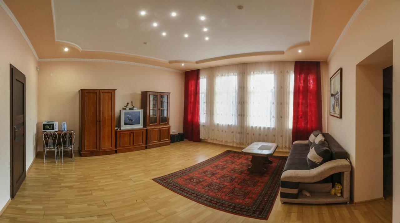 Отель Центр Трускавца Trouskavets Extérieur photo